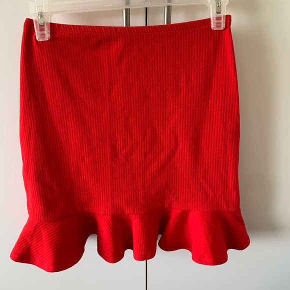 NWT Lovers + Friends red mini skirt, size S - Picture 2 of 5